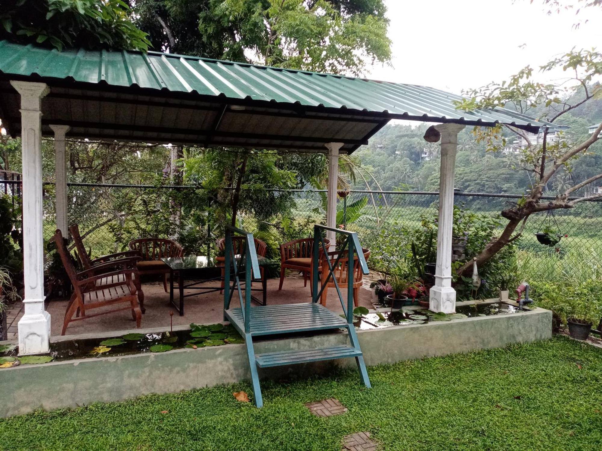 Hotel Mahaweli Shades Kandy Exteriér fotografie