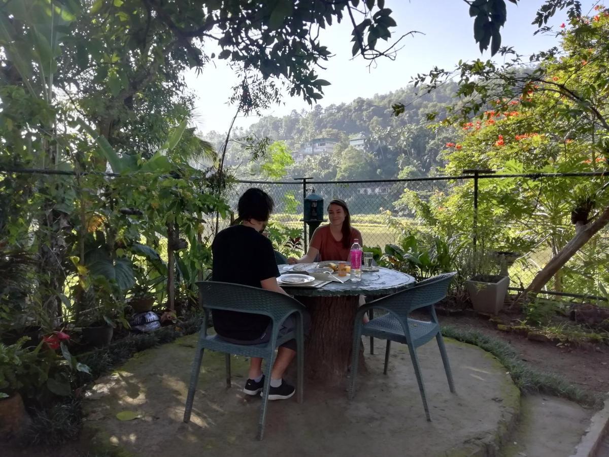 Hotel Mahaweli Shades Kandy Exteriér fotografie